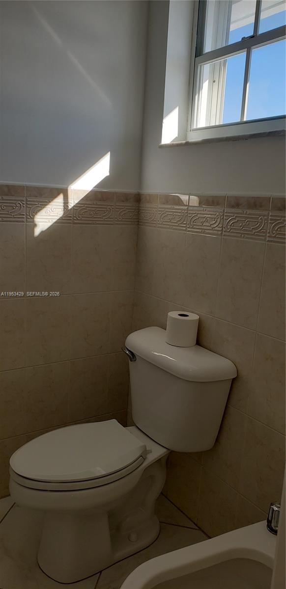 11242 Southwest 62nd Lane Miami, FL 33173 - Photo 34 of 58