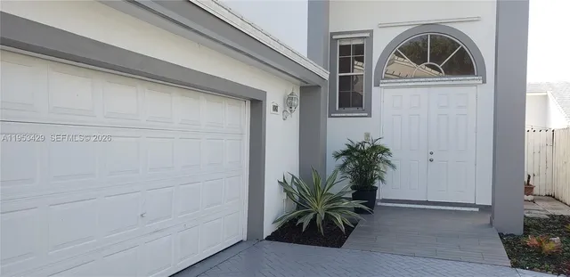 $699,900 | 11242 Southwest 62nd Lane, Miami, FL 33173