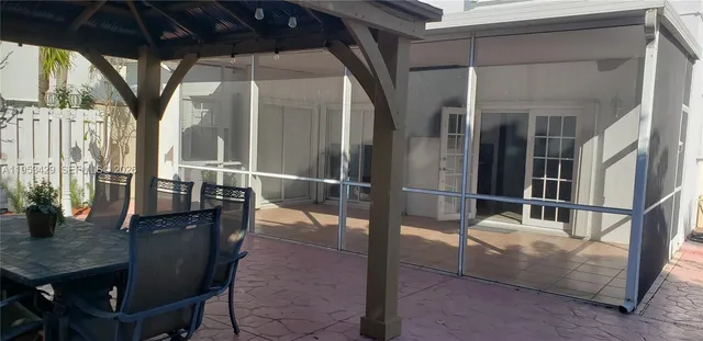 $699,900 | 11242 Southwest 62nd Lane, Miami, FL 33173