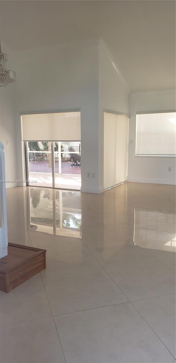 11242 Southwest 62nd Lane Miami, FL 33173 - Photo 8 of 58