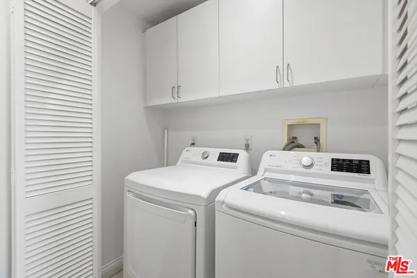 $1,299,000 | 5625 Crescent Park West, Unit 301, Playa Vista, CA 90094