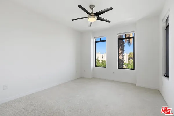 $1,299,000 | 5625 Crescent Park West, Unit 301, Playa Vista, CA 90094