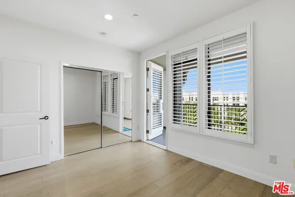 $1,299,000 | 5625 Crescent Park West, Unit 301, Playa Vista, CA 90094