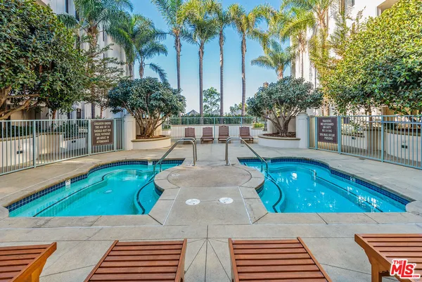 $1,299,000 | 5625 Crescent Park West, Unit 301, Playa Vista, CA 90094