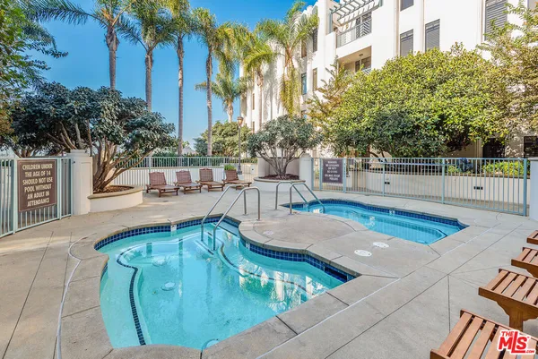 $1,299,000 | 5625 Crescent Park West, Unit 301, Playa Vista, CA 90094