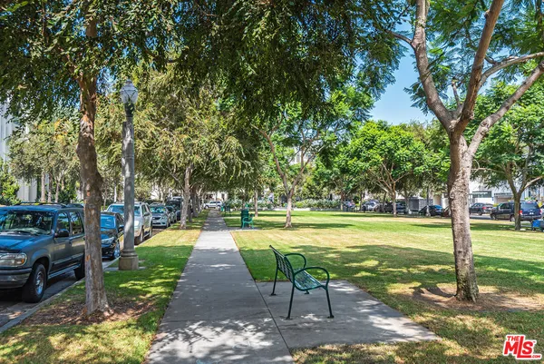 $1,299,000 | 5625 Crescent Park West, Unit 301, Playa Vista, CA 90094