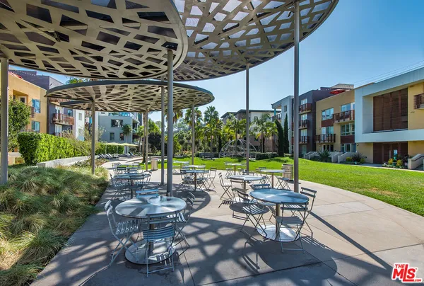 $1,299,000 | 5625 Crescent Park West, Unit 301, Playa Vista, CA 90094