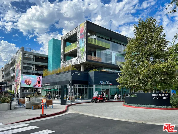 $1,299,000 | 5625 Crescent Park West, Unit 301, Playa Vista, CA 90094