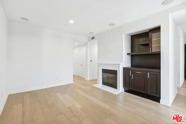 $1,299,000 | 5625 Crescent Park West, Unit 301, Playa Vista, CA 90094