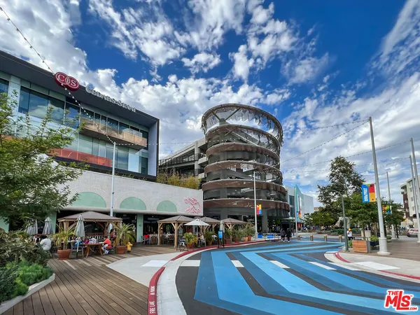 $1,299,000 | 5625 Crescent Park West, Unit 301, Playa Vista, CA 90094