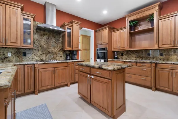 $9,000 | 6301 Southwest 58th Court, Davie, FL 33314