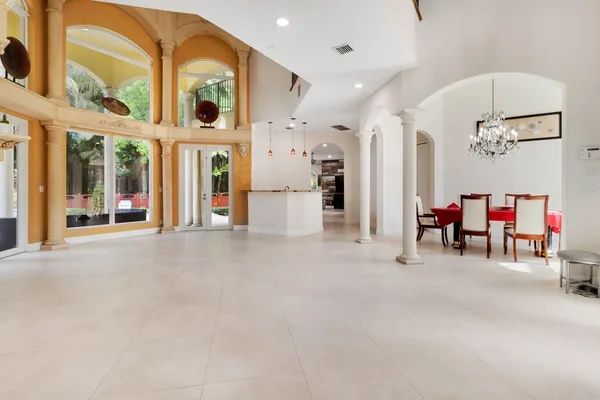 $9,000 | 6301 Southwest 58th Court, Davie, FL 33314