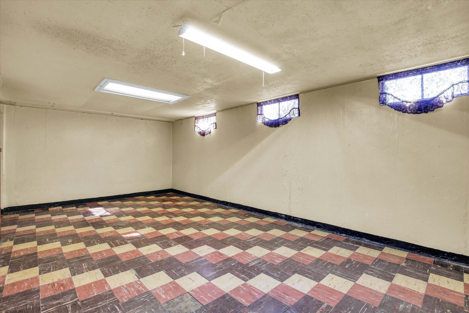 275 Wayside Avenue Decatur, IL 62521 - Photo 23 of 35