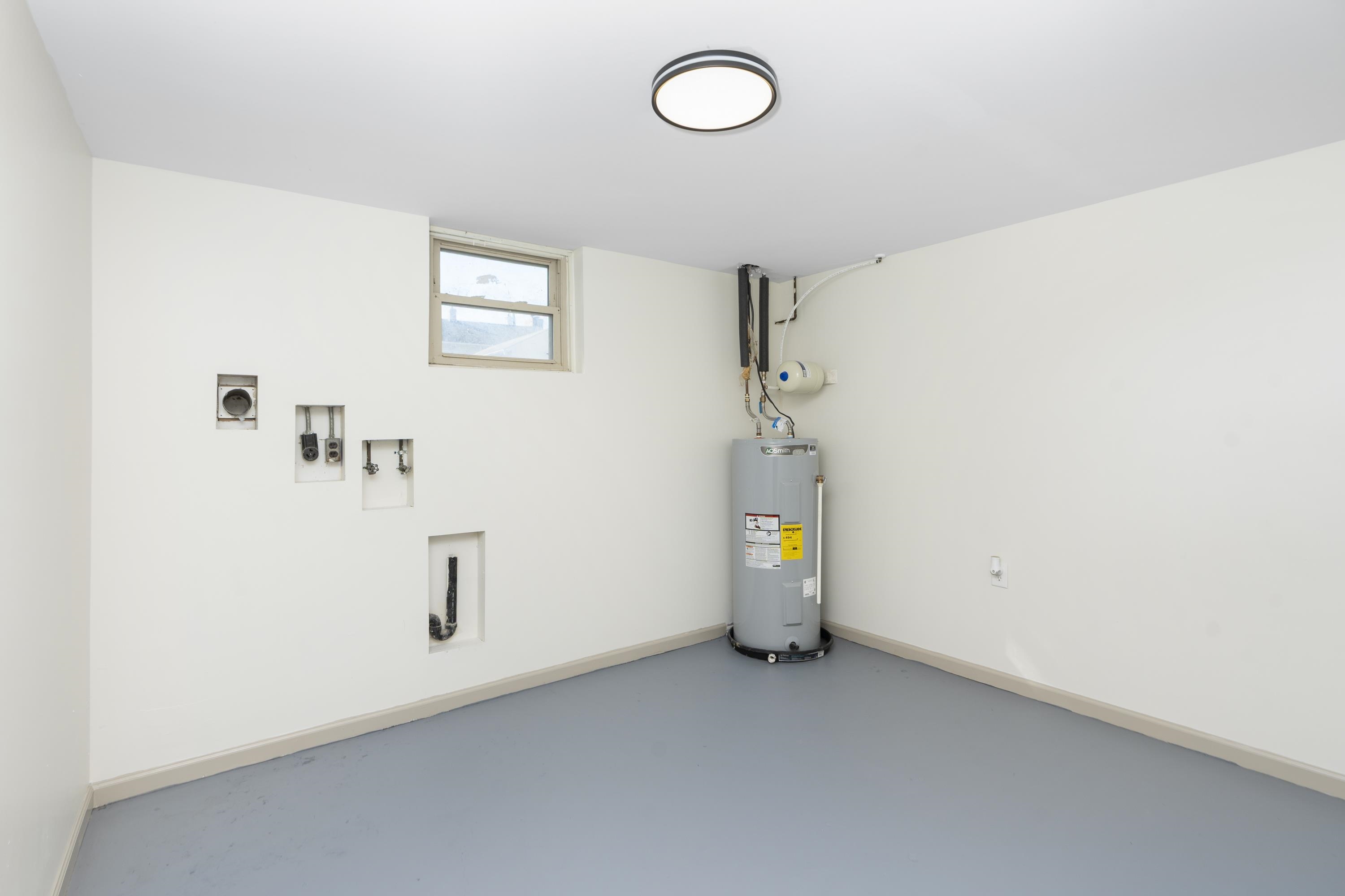 1624 Packard Street Staunton, VA 24401 - Photo 17 of 28 a view of empty room with a fan