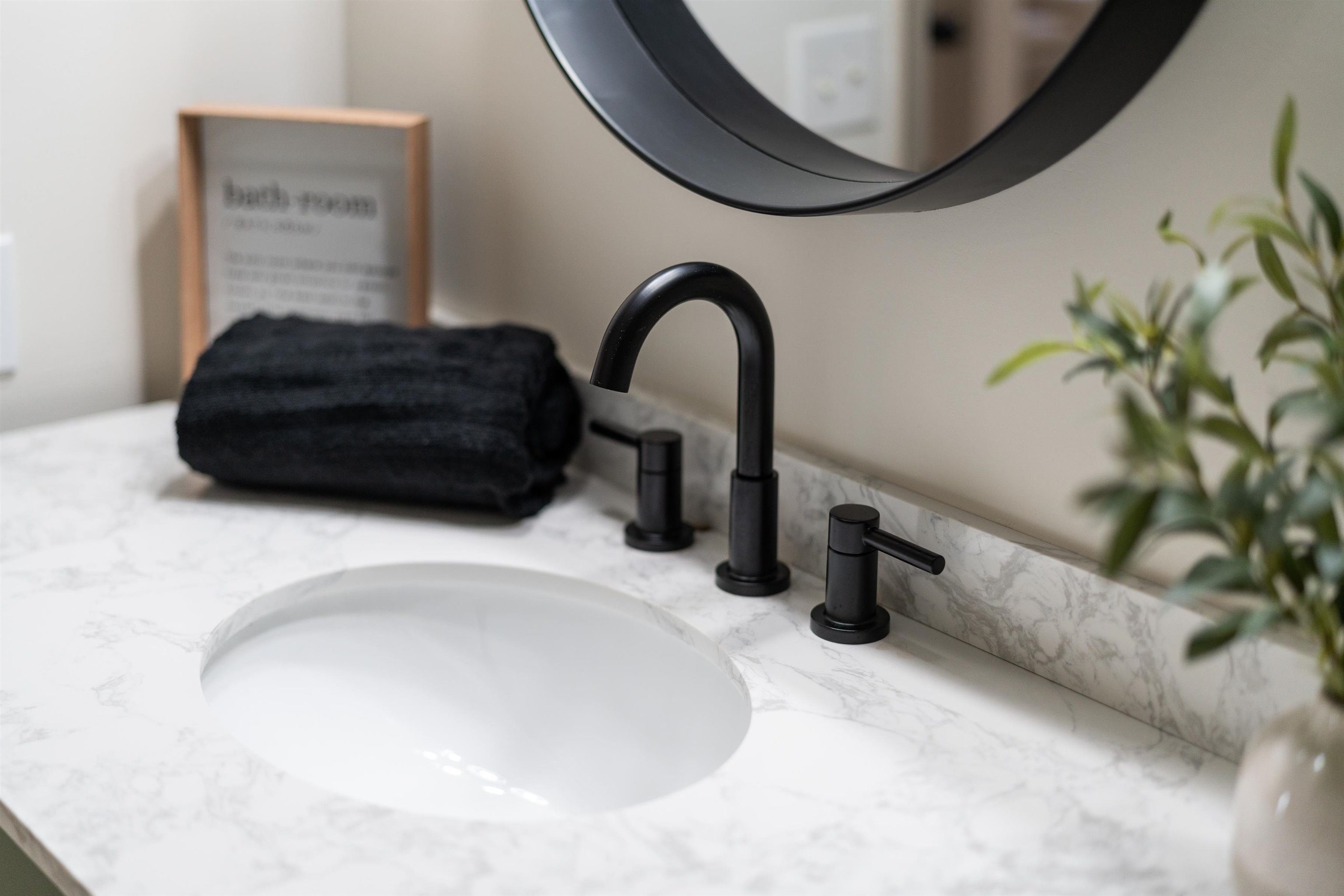 1624 Packard Street Staunton, VA 24401 - Photo 27 of 28 a bathroom with a bathtub