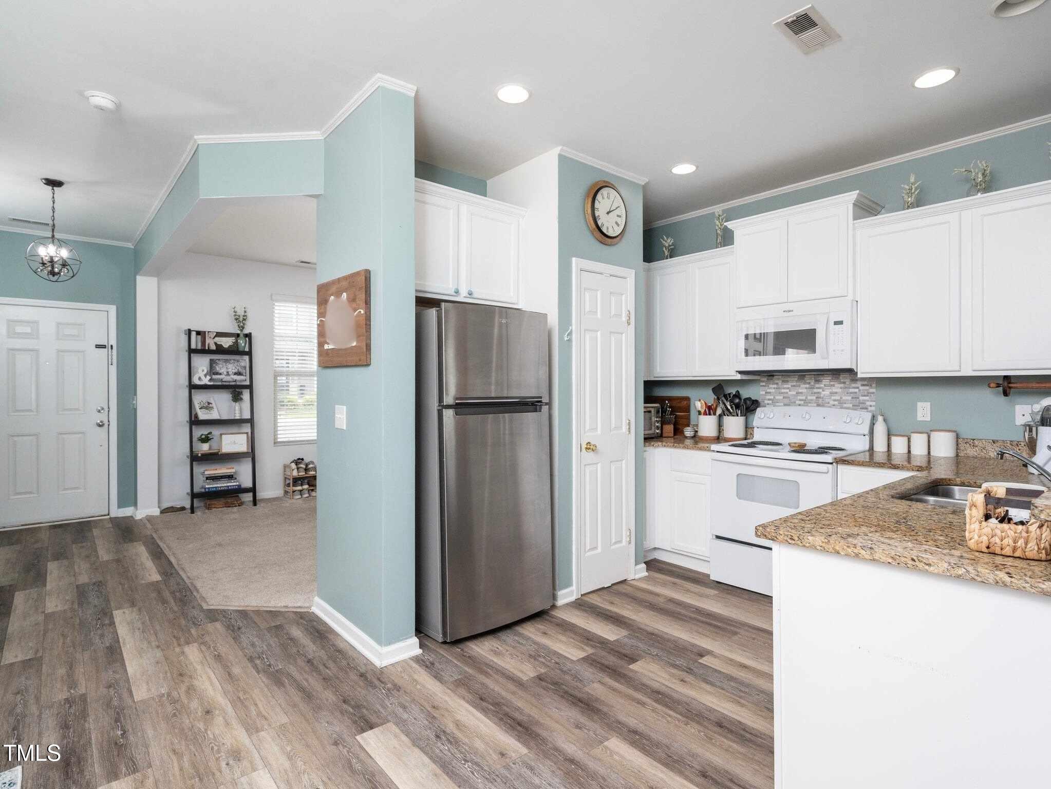 14315 Foxcroft Road Raleigh, NC 27614 - Photo 10 of 23 491006202_1404806570717148_4762812880055