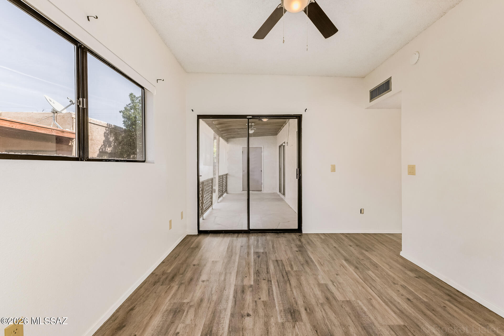 1949 North Swan Road, Unit 27 Tucson, AZ 85712 - Photo 16 of 31 16 Swan