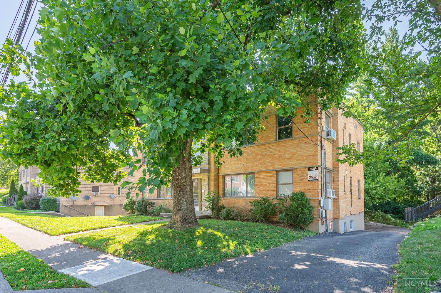 6428 Montgomery Road, Unit 1 Cincinnati, OH 45213 - Photo 3 of 22