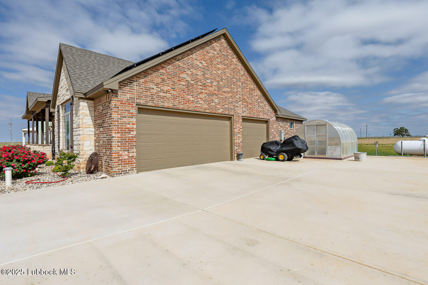 6611 Tiger Ropesville, TX 79358 - Photo 102 of 102 Garage
