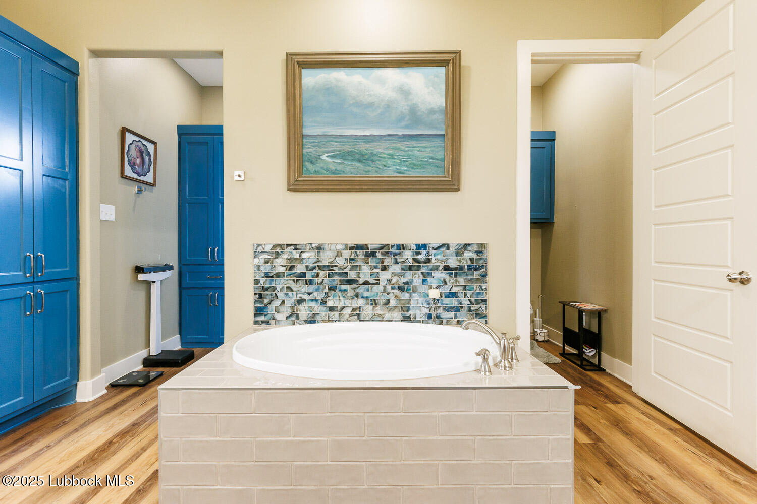 6611 Tiger Ropesville, TX 79358 - Photo 51 of 102 Primary Bathroom