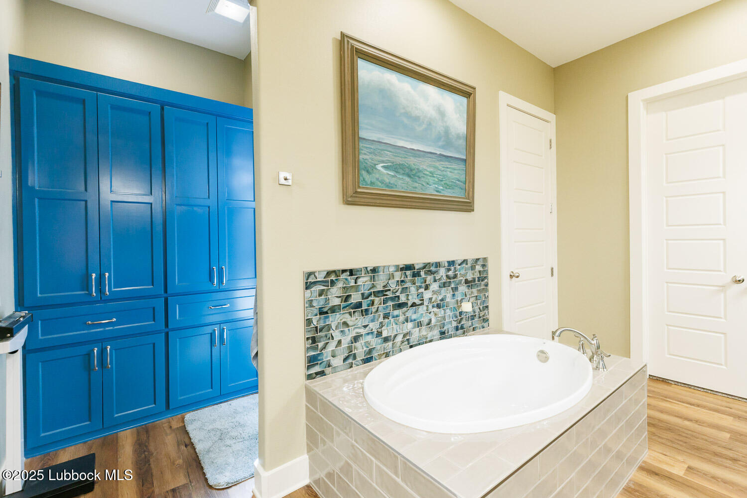 6611 Tiger Ropesville, TX 79358 - Photo 52 of 102 Primary Bathroom