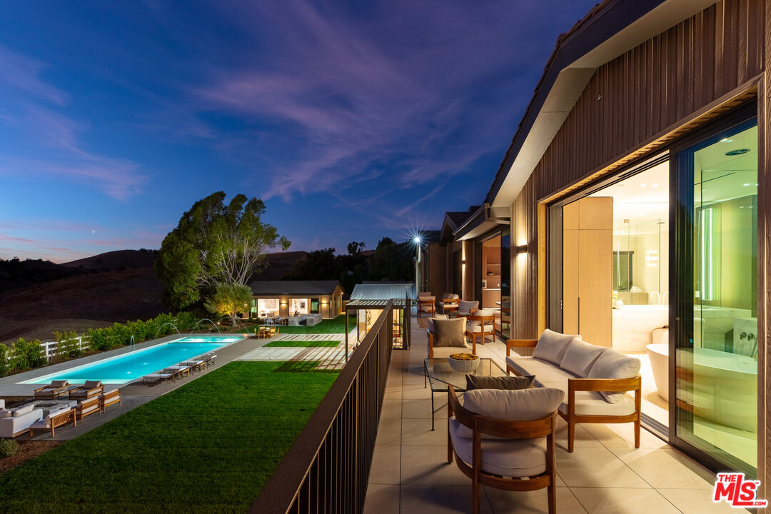 25151 Jim Bridger Road Hidden Hills, CA 91302 - Photo 28 of 31 Gallery Image 28