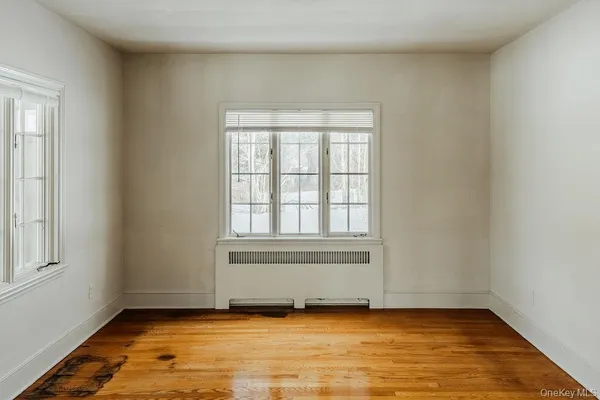 an empty room with window