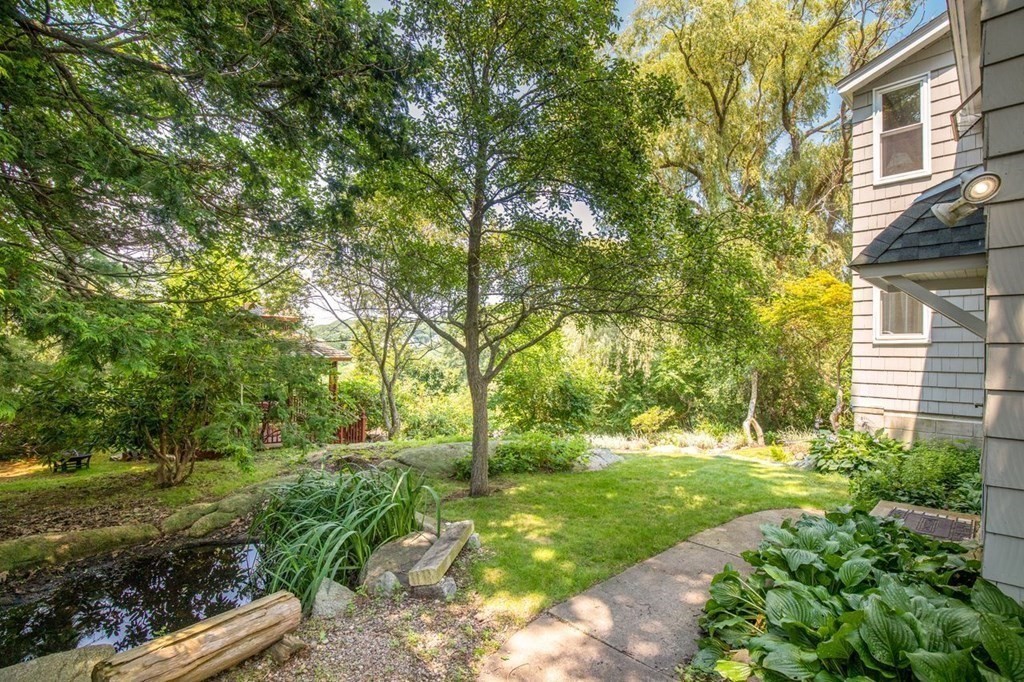 23 Cliff Road Gloucester, MA 01930 - Photo 32 of 37 a view of backyard with green space