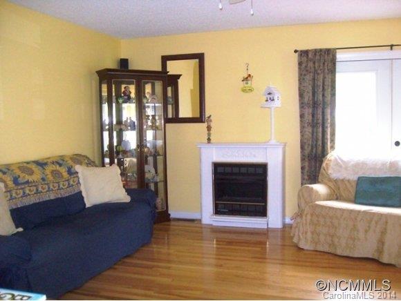 1635 Bruce Road Mars Hill, NC 28754 - Photo 7 of 16 Gallery Image 7