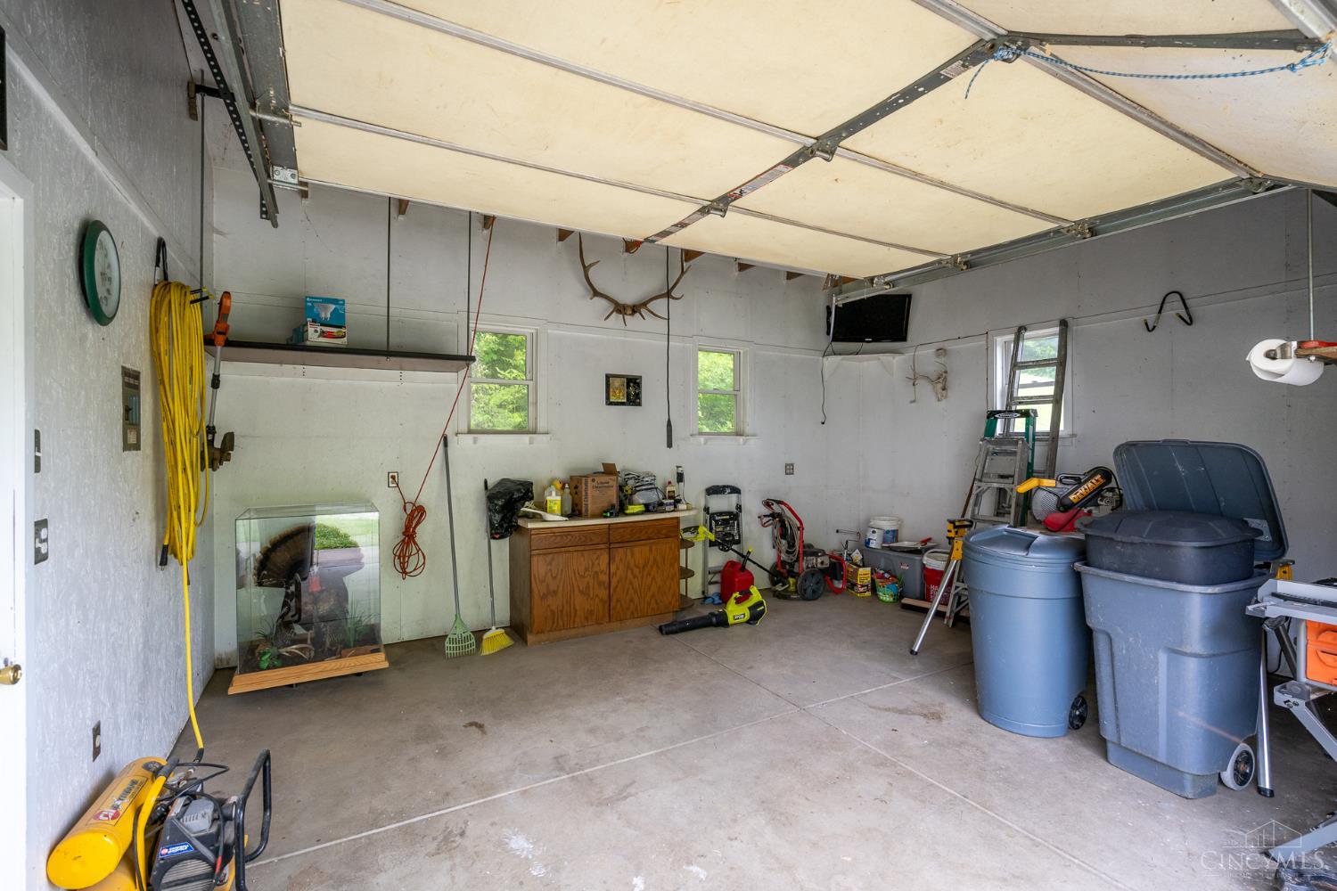 8305 Brooks Road Harrison, OH 45030 - Photo 16 of 80