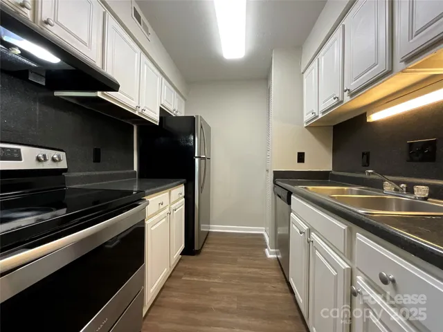 $845 | 338 Orchard Trace Lane, Unit 3, Charlotte, NC 28213