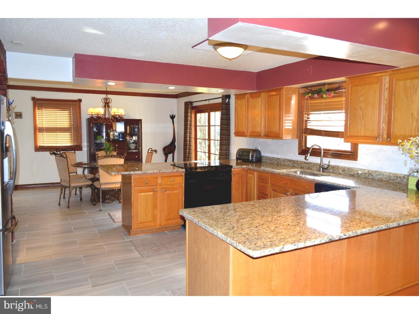 462 Doe Run Lane Springfield, PA 19064 - Photo 6 of 25 Gallery Image 6