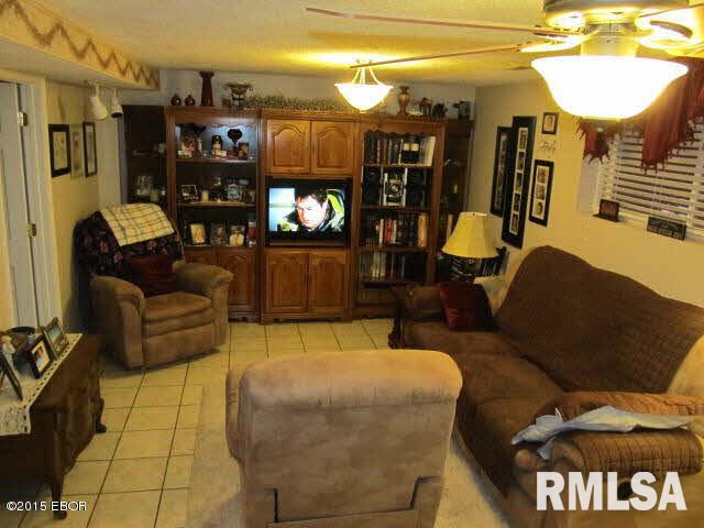 912 Airport Road Mount Vernon, IL 62864 - Photo 15 of 37