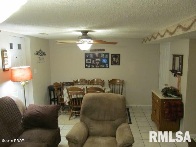912 Airport Road Mount Vernon, IL 62864 - Photo 16 of 37