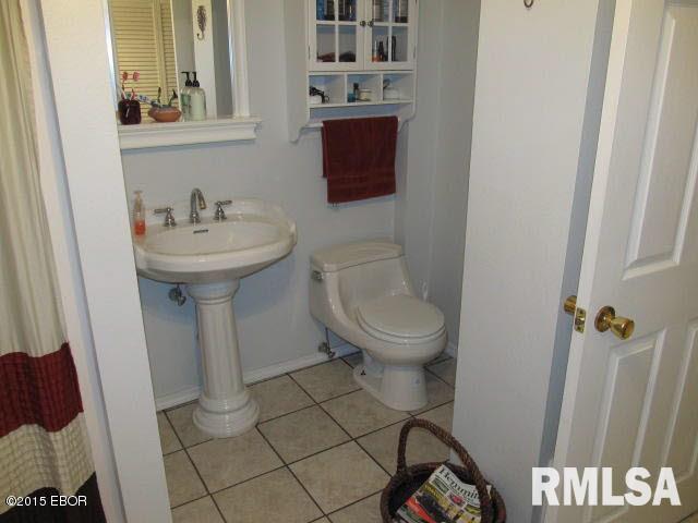 912 Airport Road Mount Vernon, IL 62864 - Photo 19 of 37