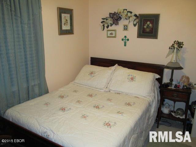 912 Airport Road Mount Vernon, IL 62864 - Photo 8 of 37