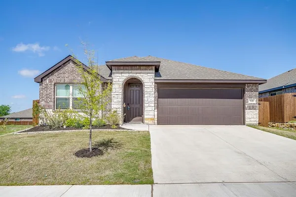 $359,900 | 928 Ridgehurst Drive, Godley, TX 76044