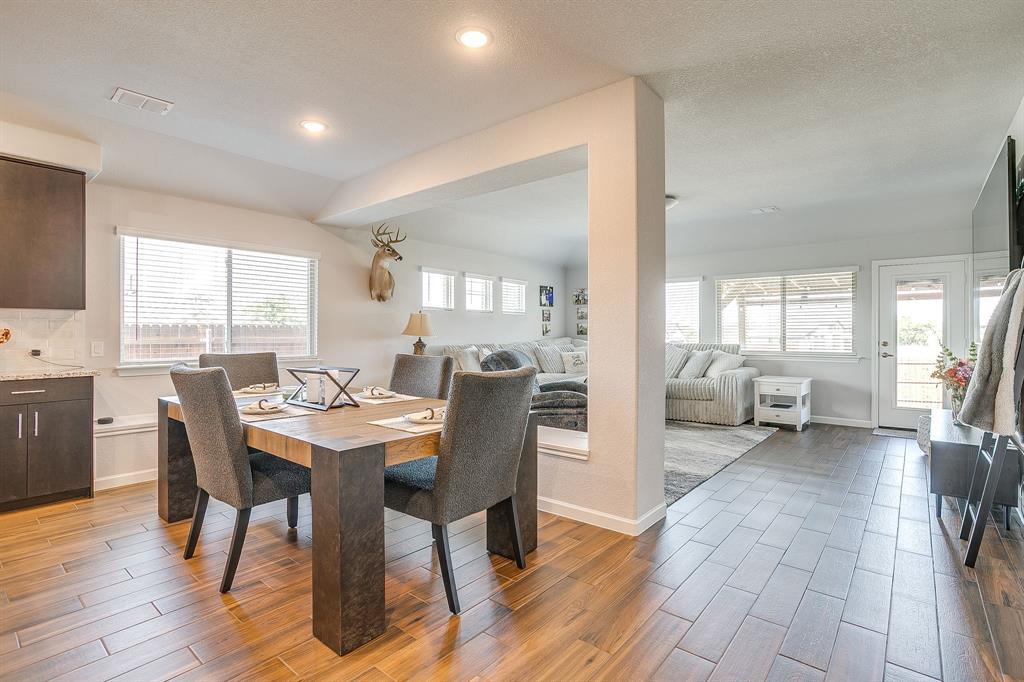 928 Ridgehurst Drive Godley, TX 76044 - Photo 12 of 40