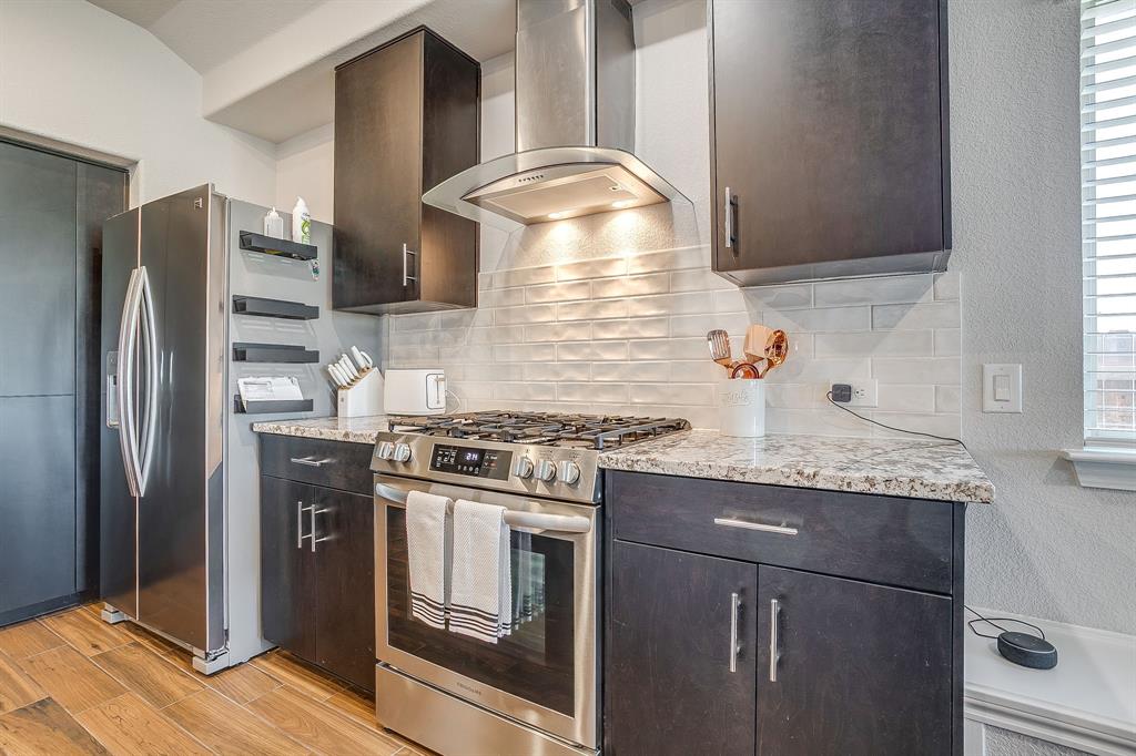 928 Ridgehurst Drive Godley, TX 76044 - Photo 7 of 40