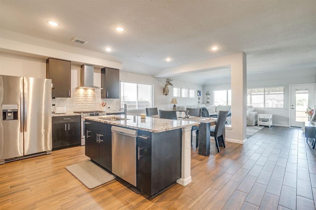 928 Ridgehurst Drive Godley, TX 76044 - Photo 9 of 40