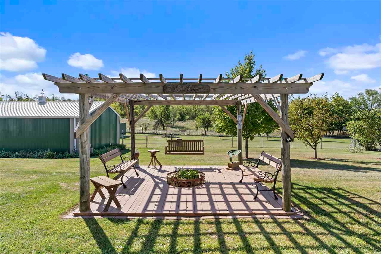 1106 Paralta Road Springville, IA 52336 - Photo 3 of 31 Gallery Image 3
