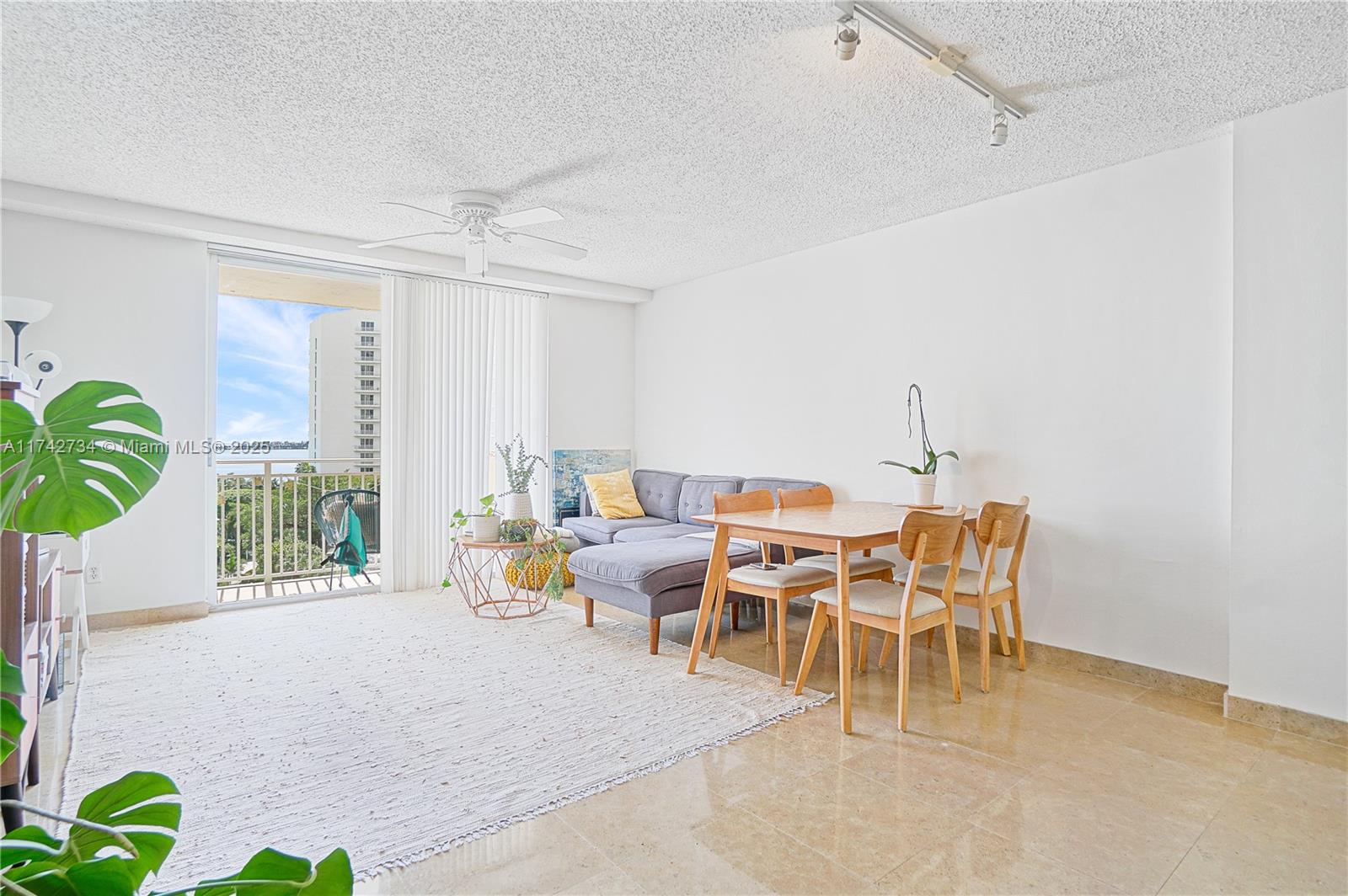 Brickell Key Miami, FL 33131 - Photo 4 of 17 Living Room furniture example