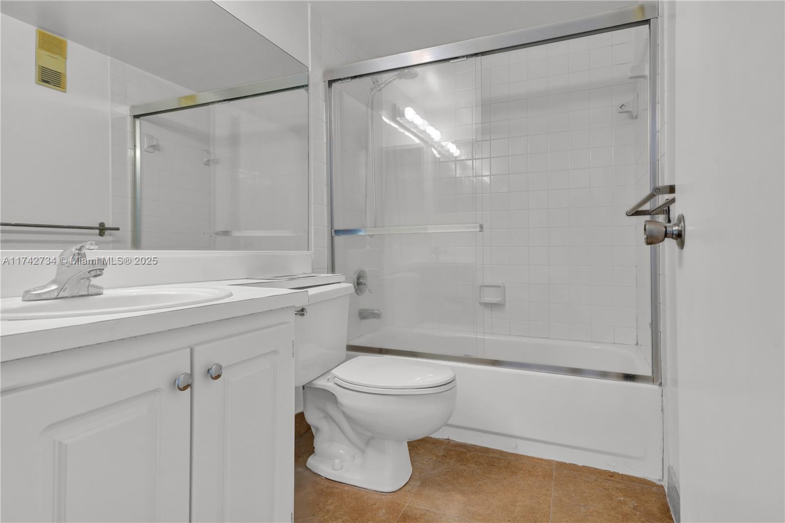 Brickell Key Miami, FL 33131 - Photo 9 of 17 Bathroom