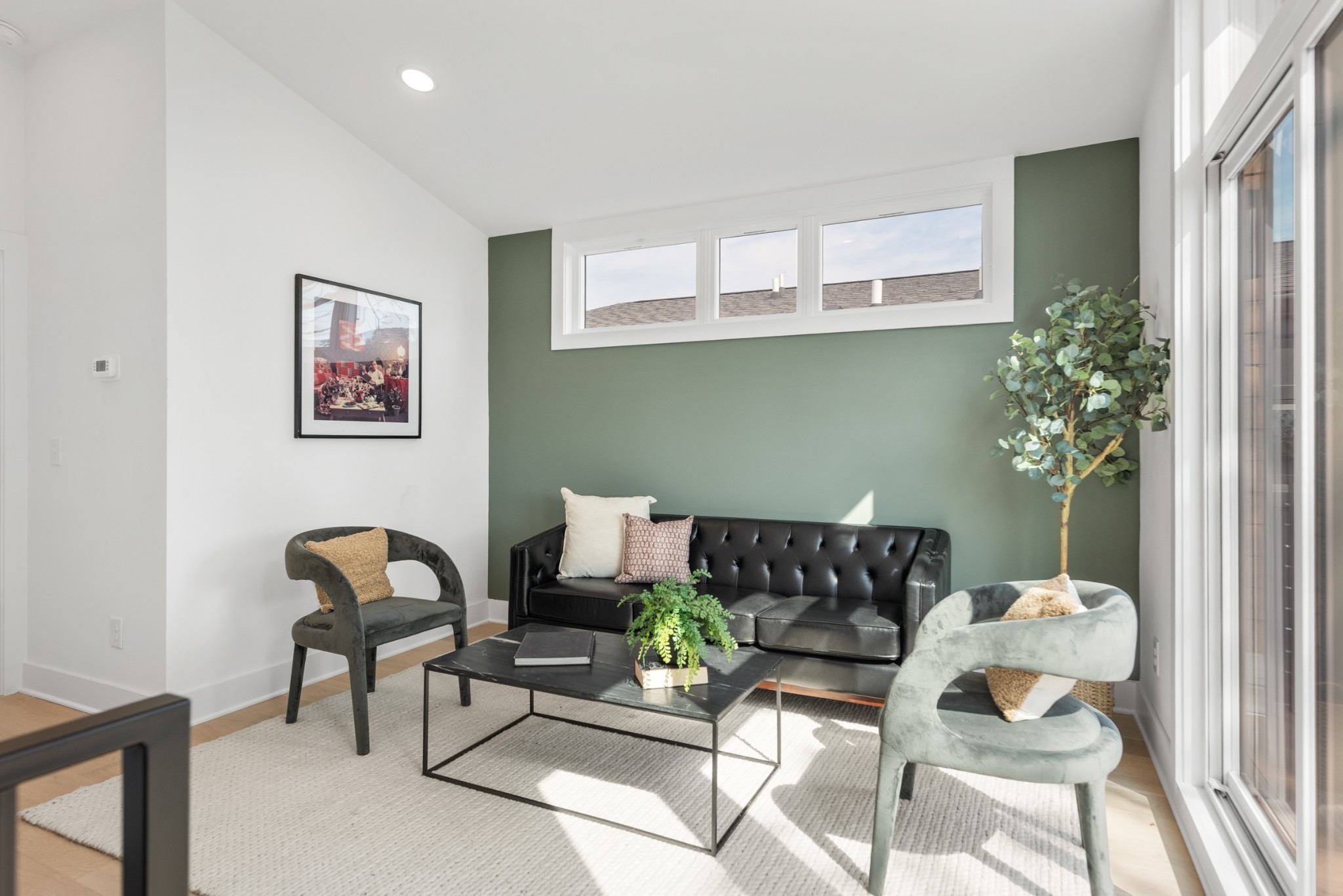3026 Edwin Street Nashville, TN 37207 - Photo 22 of 48 a living room with furniture and flowers