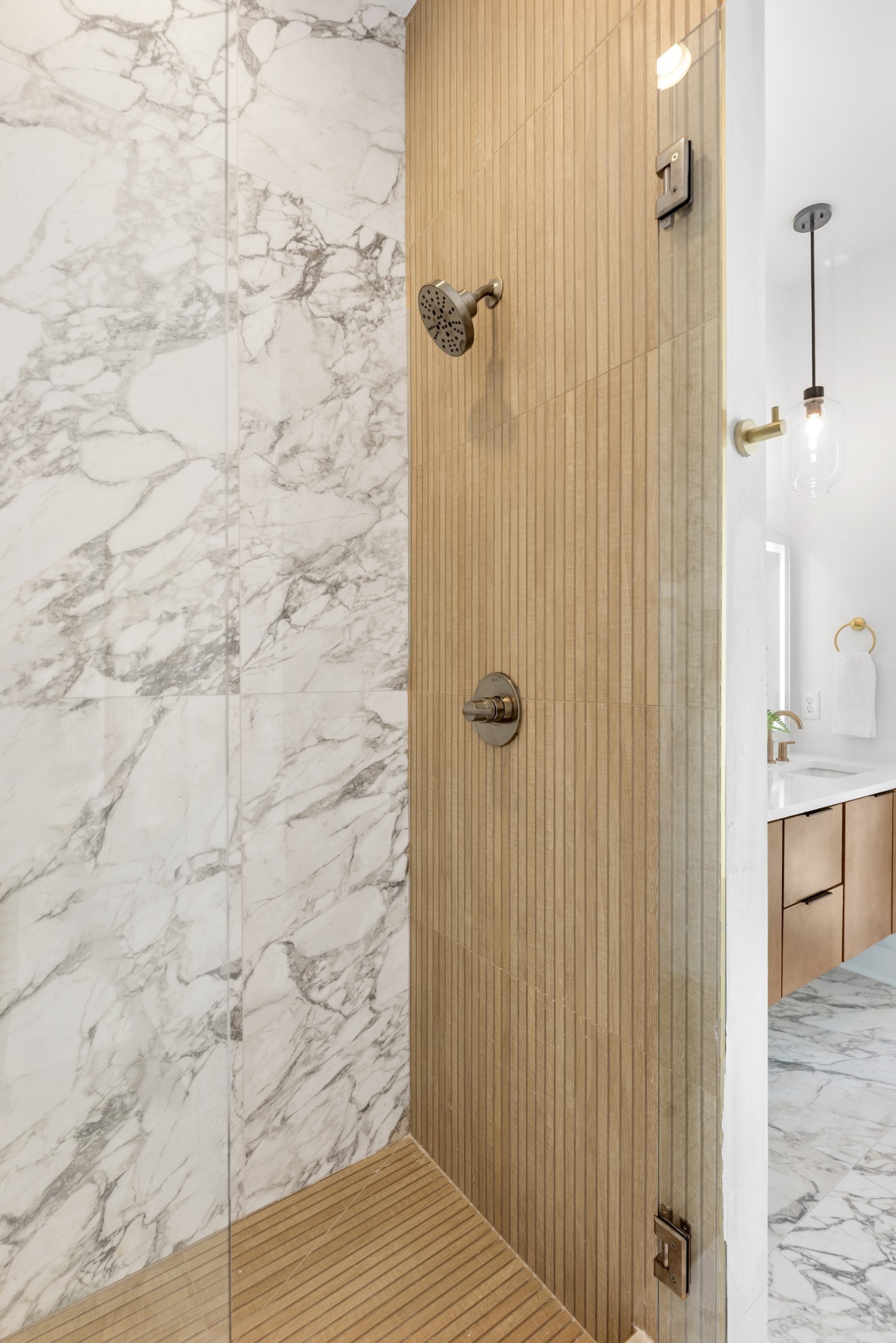 3026 Edwin Street Nashville, TN 37207 - Photo 32 of 48 a bathroom with a shower