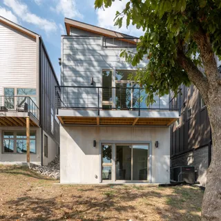 a view of a pathway of a house