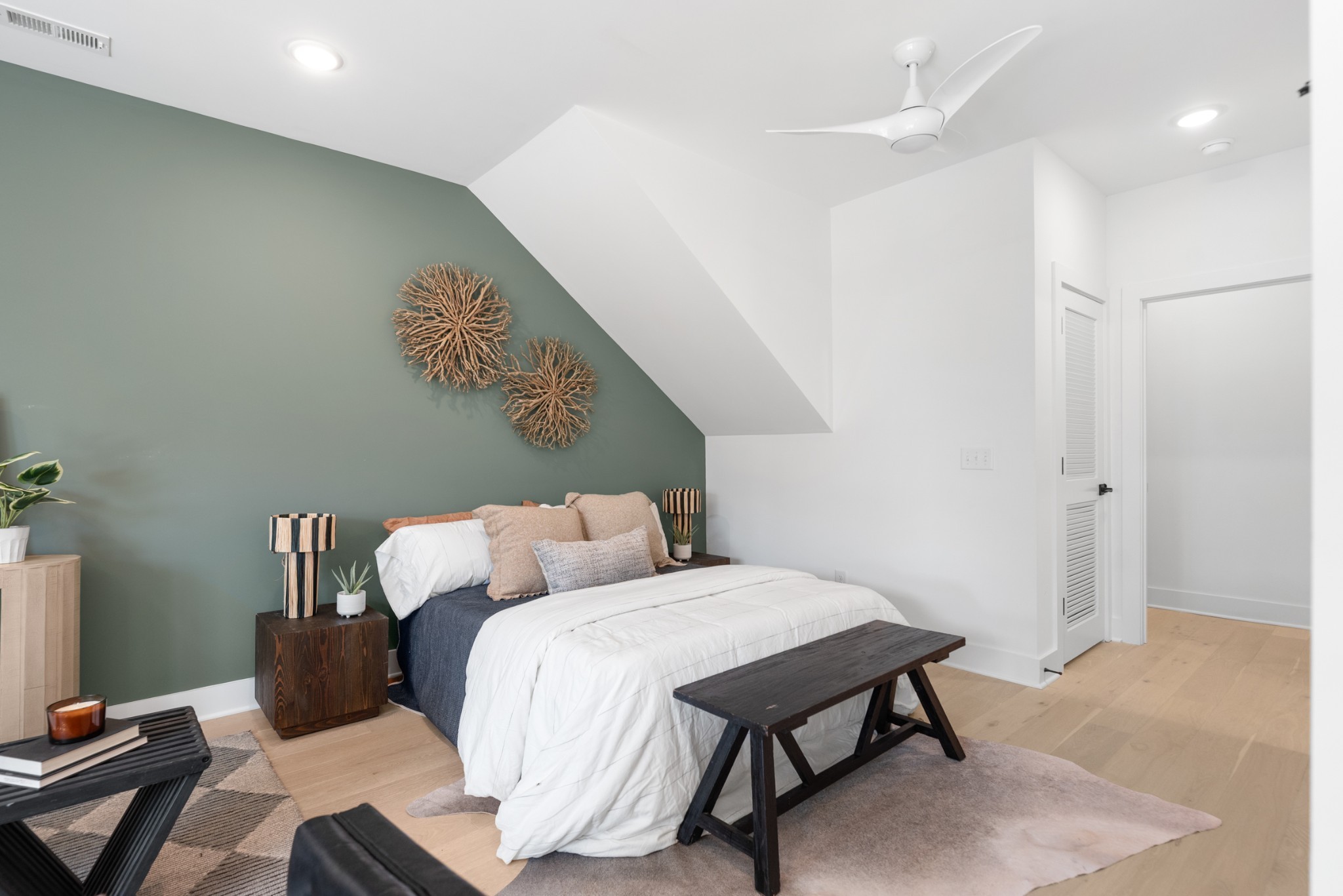 3026 Edwin Street Nashville, TN 37207 - Photo 41 of 48 a bedroom with a bed and a table in it