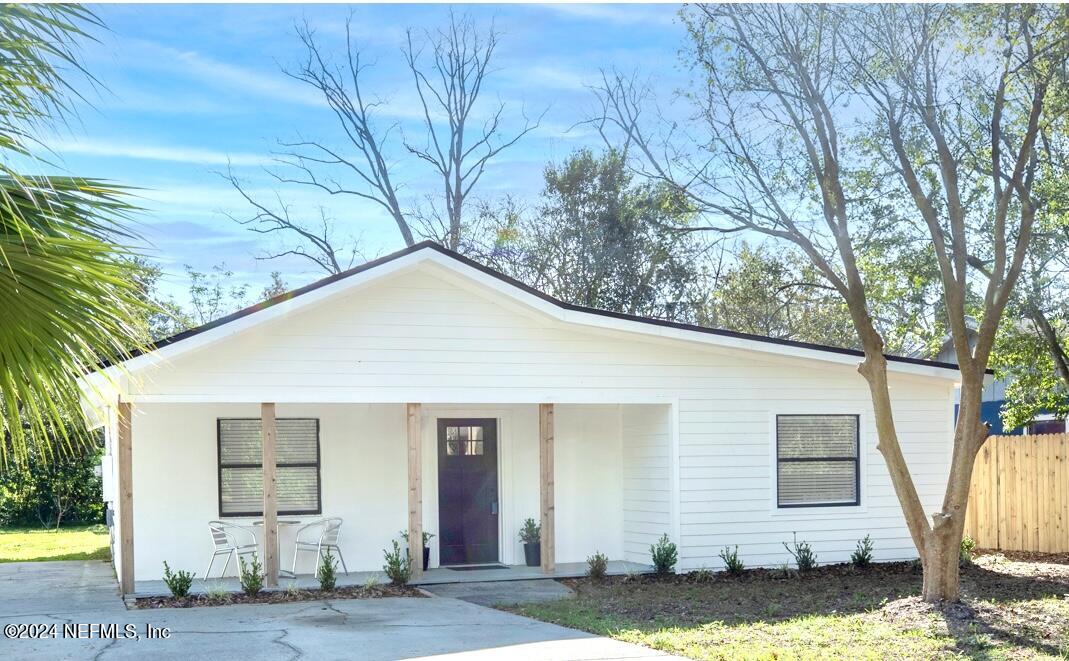 1067 Cahoon Road South Jacksonville, FL 32221 - Photo 1 of 21 a view of a house with backyard
