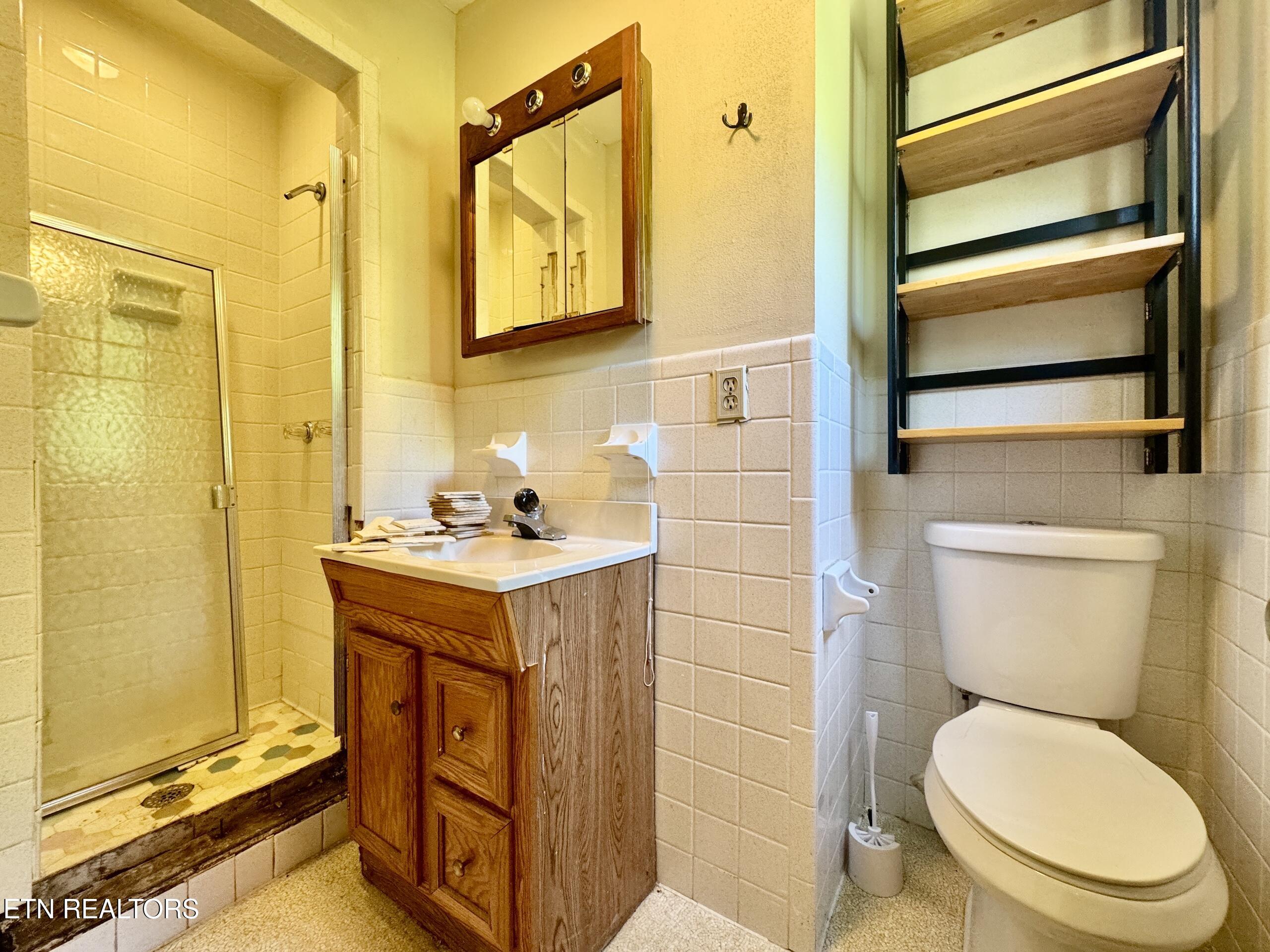 132 Lanes Bluff Road Clinton, TN 37716 - Photo 33 of 48 1-33
