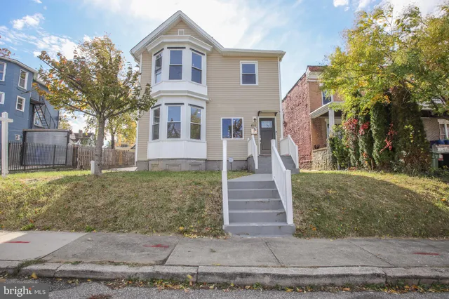 $325,000 | 611 Parkwyrth Avenue, Baltimore, MD 21218